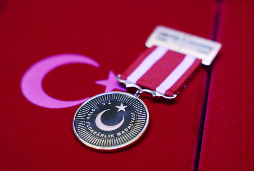 Devlet Üstün Fedakarlık Madalyası